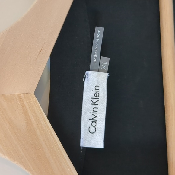 Calvin Klein Top - Picture 2 of 5